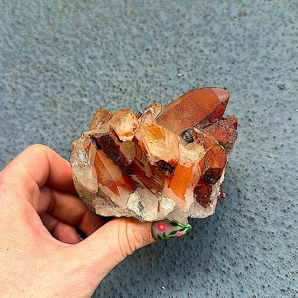 TWO LOVELY CRYSTALS✨🔮(sold together not separate) - Picture 12 of 16